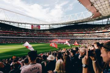 满屏“退役”，却忘了他差一点没能来到这个世界！｜球速体育首页（配图示意）